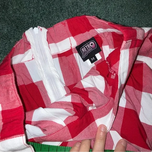 Retrolicious Red and White A-Line Skirt - Picture 2 of 4